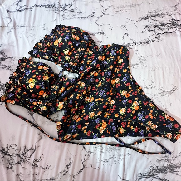 NWOT One Piece Swimsuit - Picture 3 of 3